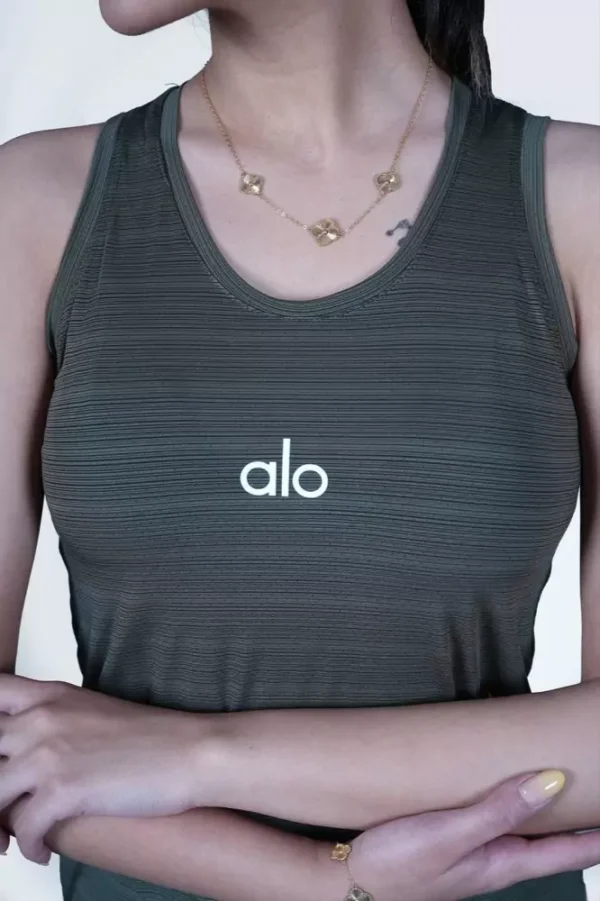 تاپ ورزشی زنانه alo