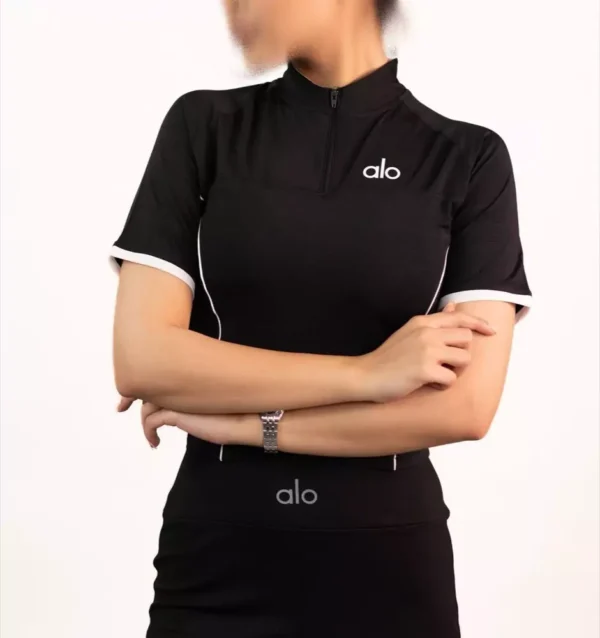 تولیدی لباس ورزشی زنانه